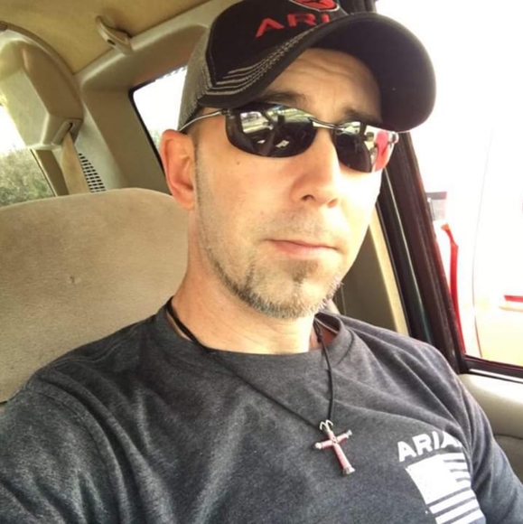 Meet your Posher, Jeremy - Picture 3 of 3